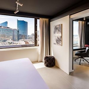Junior suite artă
